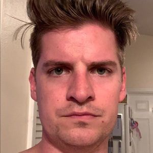 Meet your Posher, Levi